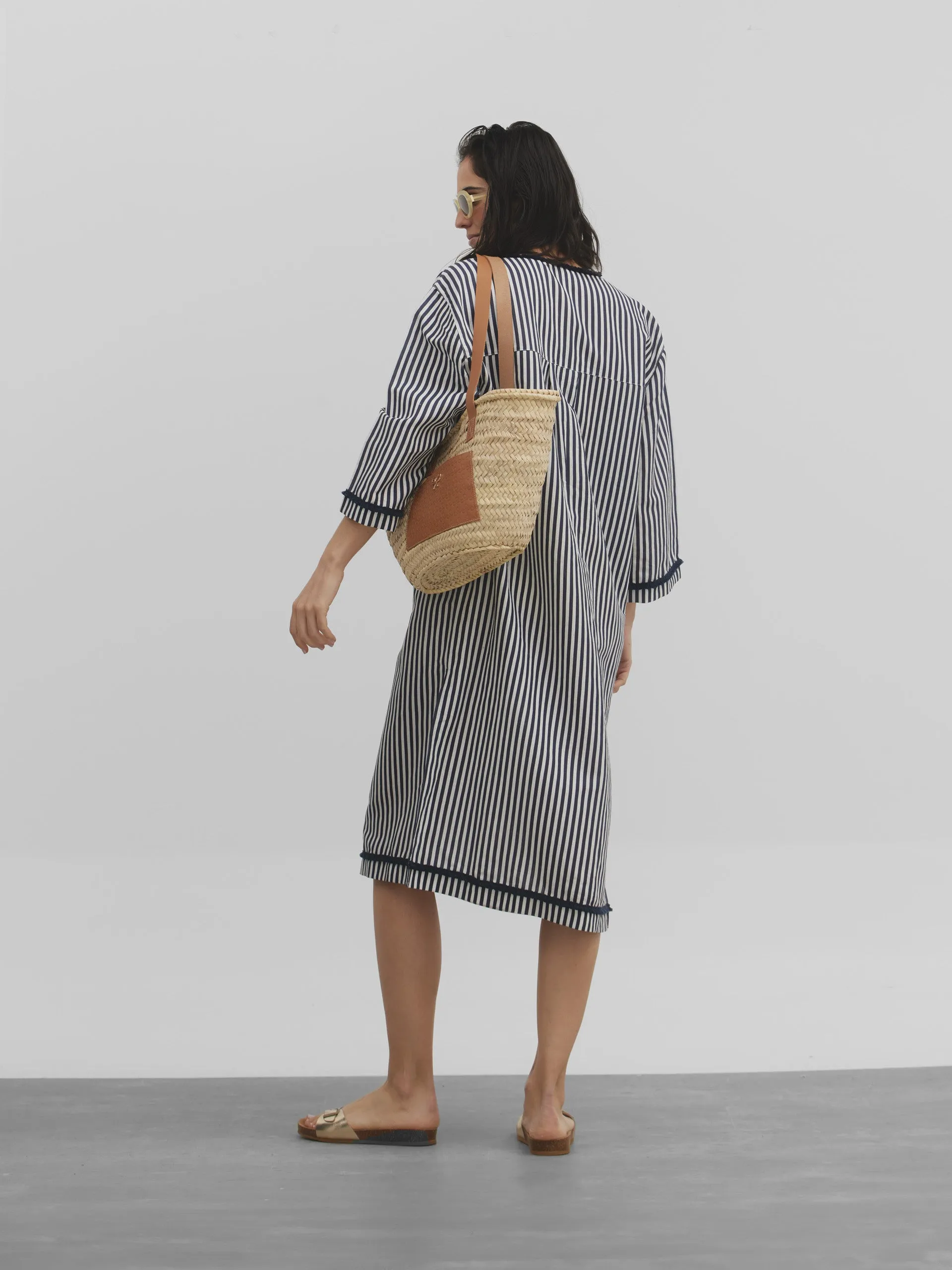 Kaftan midi rayas azul marino y blanco